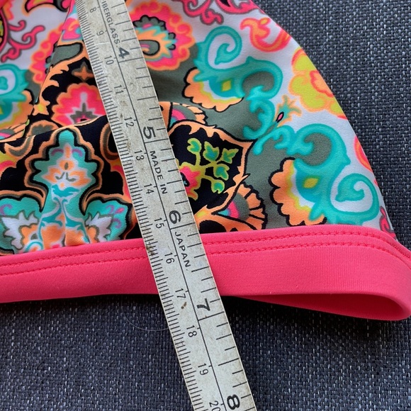 SOLD—BODY GLOVE L NEVER WORN BIKINI TOP - Picture 6 of 7